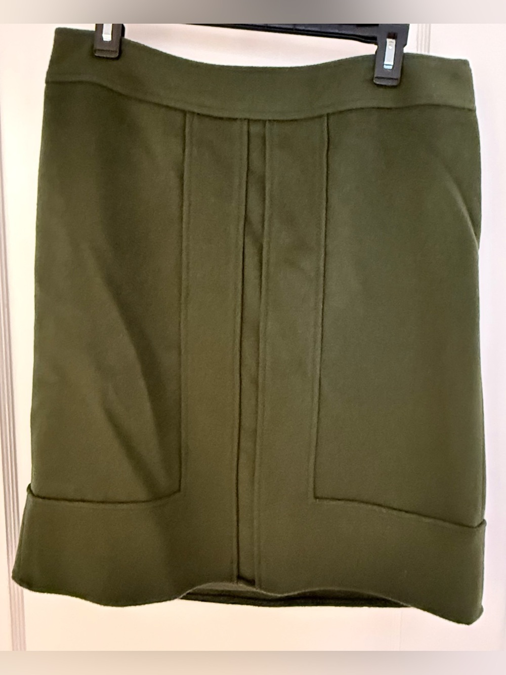 Gorgeous Green Soft Wool Skirt Like New